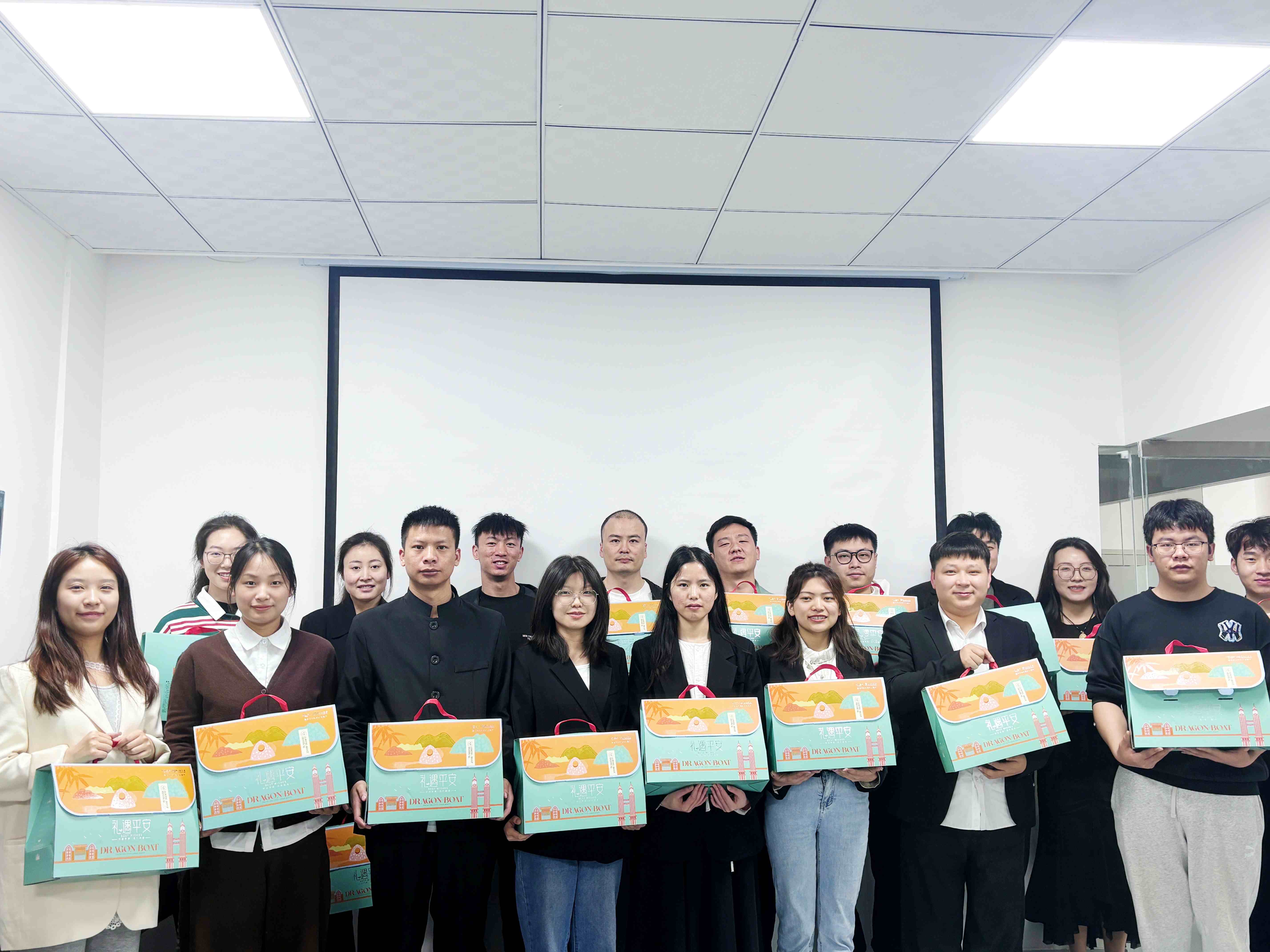 金东方教育 | 金东方为全体教职员工送上端午节祝福